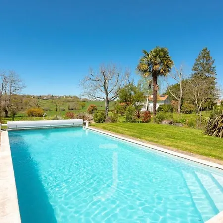 Dans Maison Basque Typique Δωμάτια σε οικογενειακή κατοικία *